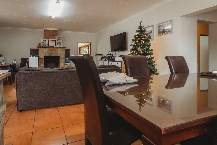 4 Bedroom Property for Sale in Bodorp Western Cape